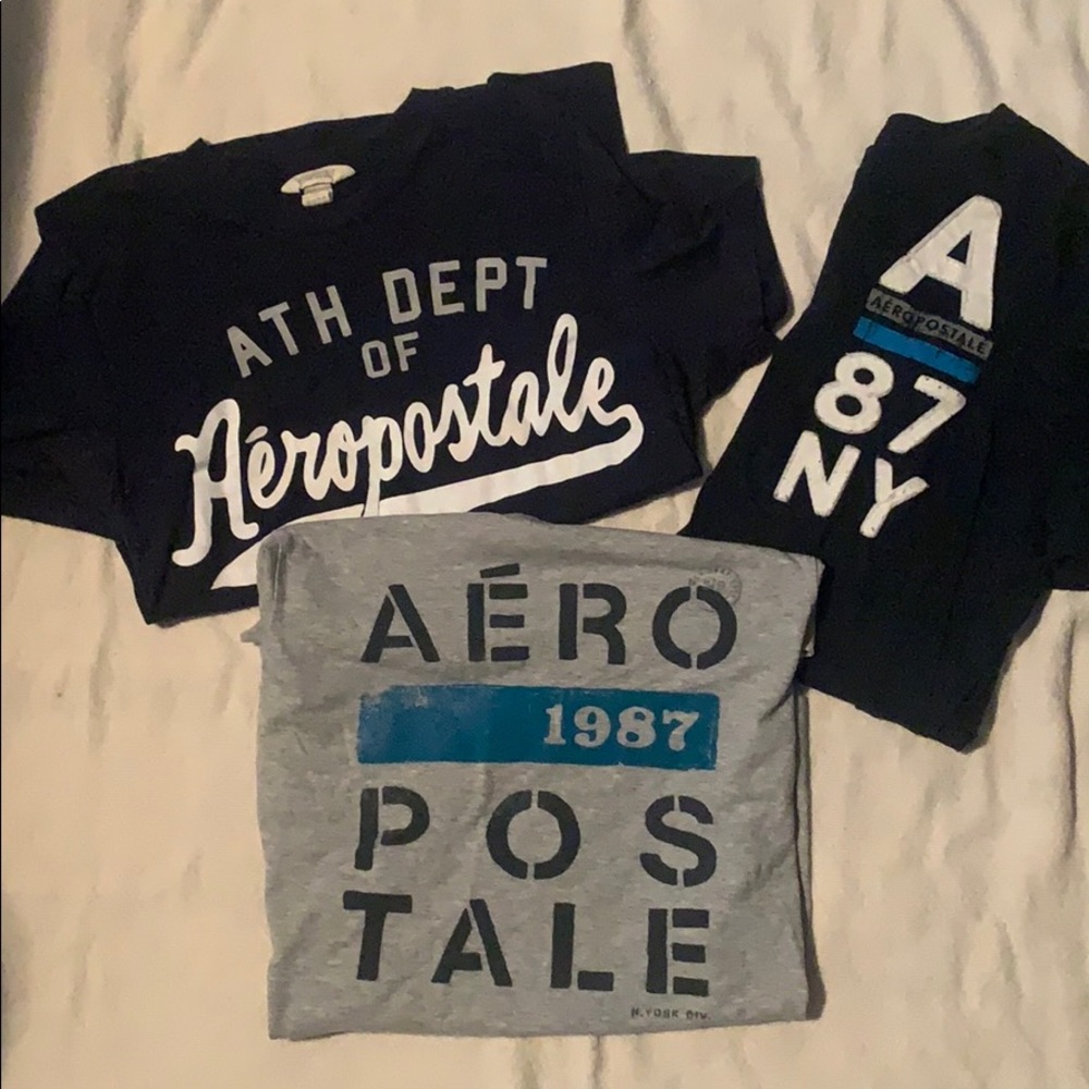3 men’s T-shirts
